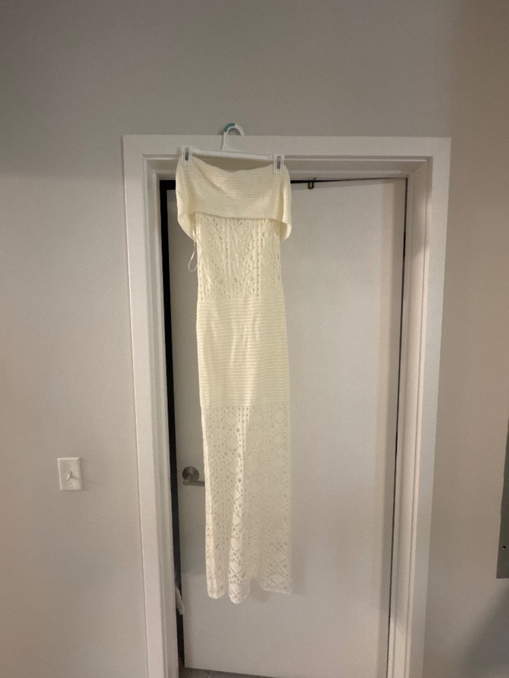 These three boutique cream dress